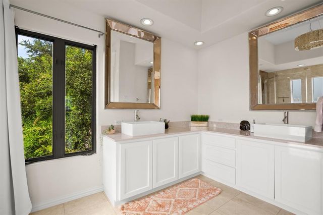 13902 Panorama DR, Austin, TX 78732