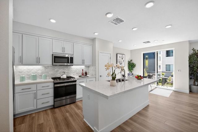 3891 Vanguard 1004, Fremont, CA 94538