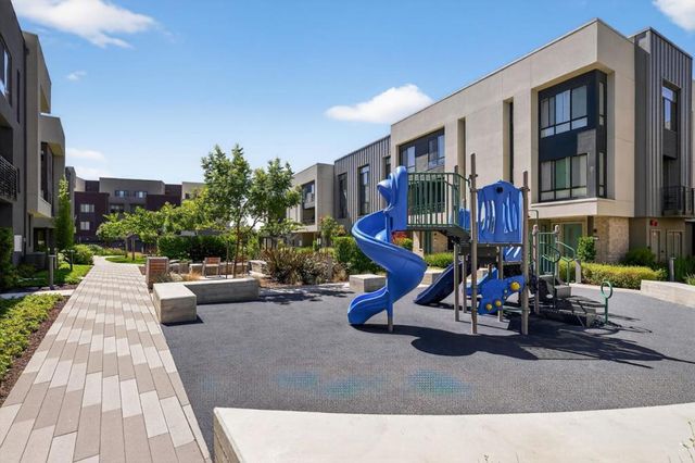 3891 Vanguard 1004, Fremont, CA 94538