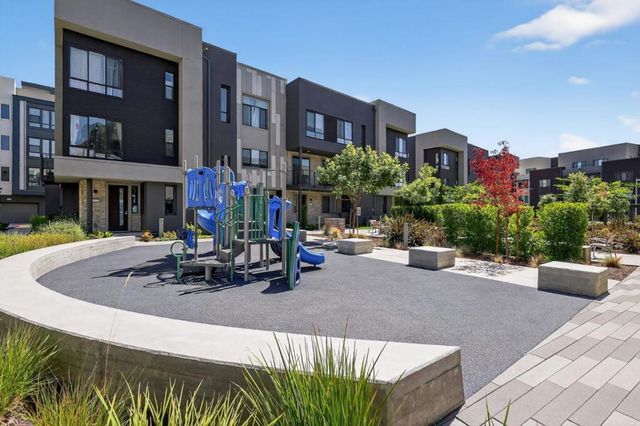 3891 Vanguard 1004, Fremont, CA 94538