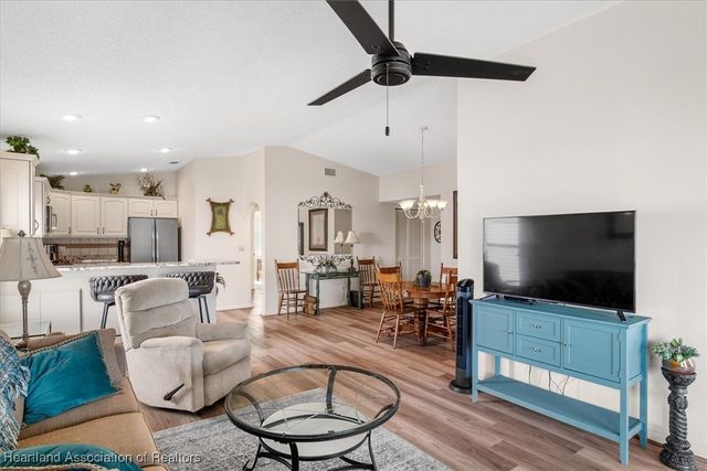 5505 Casablanca Circle O26, Sebring, FL 33870