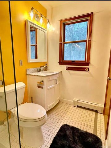 214 Old town Rd, East Setauket, NY 11733