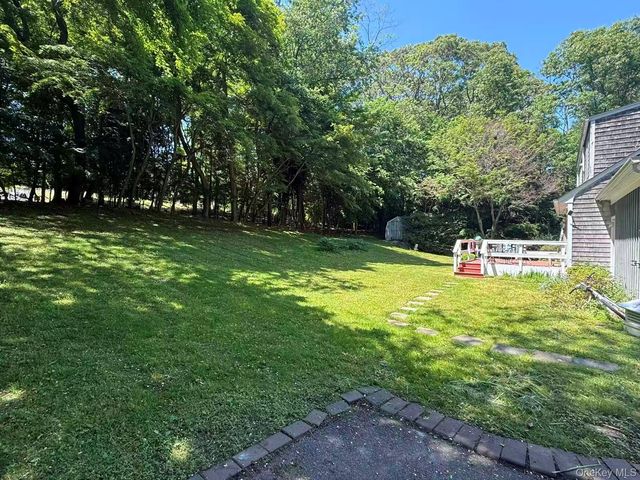 214 Old town Rd, East Setauket, NY 11733