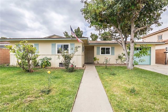2014 S Poplar, Santa Ana, CA 92704