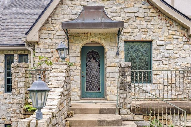 5500 E Ariel Way, Bloomington, IN 47408