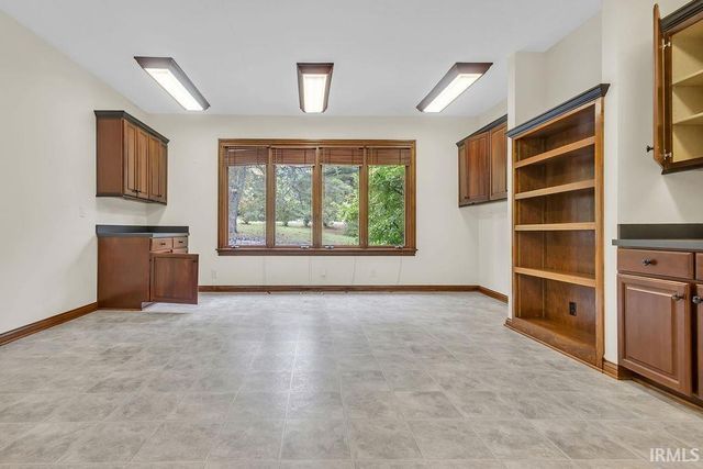 5500 E Ariel Way, Bloomington, IN 47408
