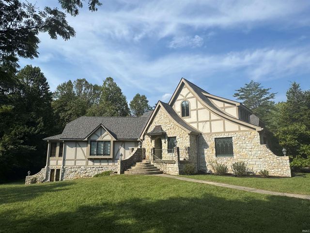 5500 E Ariel Way, Bloomington, IN 47408