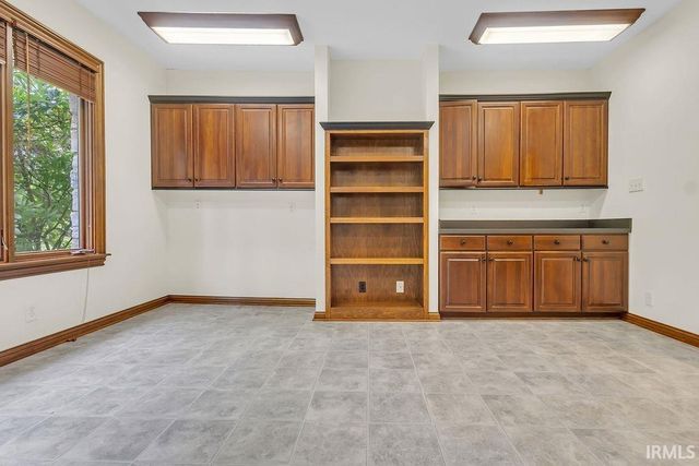 5500 E Ariel Way, Bloomington, IN 47408