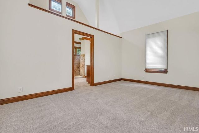 5500 E Ariel Way, Bloomington, IN 47408