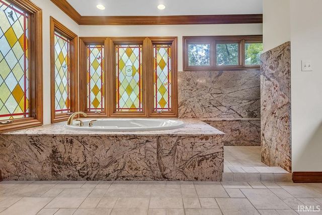 5500 E Ariel Way, Bloomington, IN 47408
