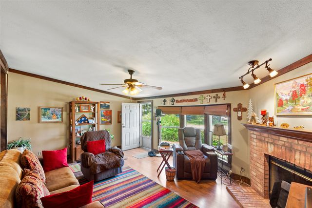 106 Private Road 1381, Morgan, TX 76671