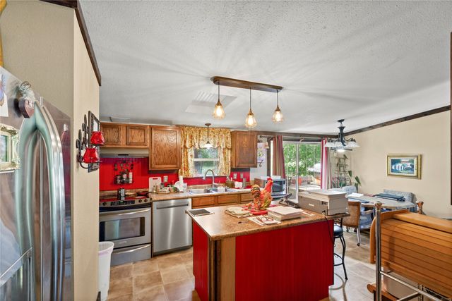 106 Private Road 1381, Morgan, TX 76671