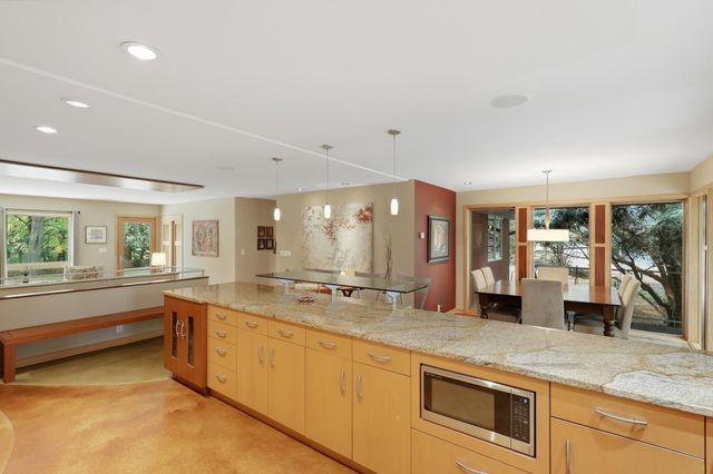 18416 Ridgewood Road, Minnetonka, MN 55391