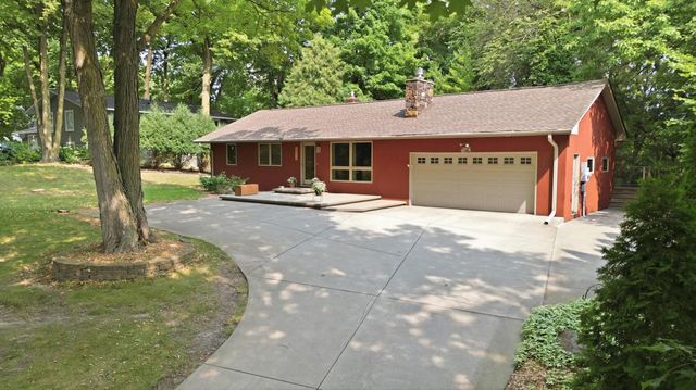 18416 Ridgewood Road, Minnetonka, MN 55391