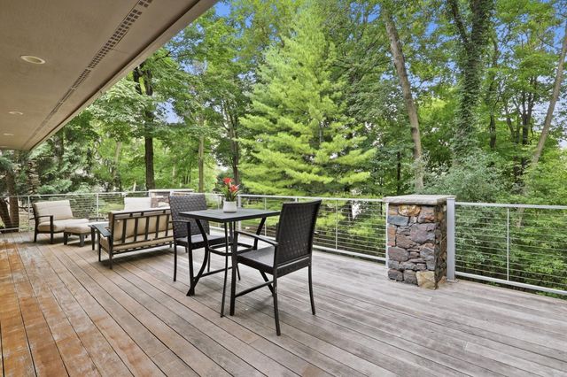 18416 Ridgewood Road, Minnetonka, MN 55391