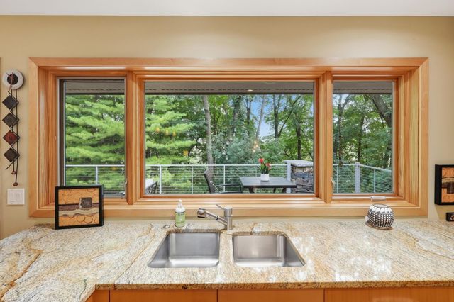 18416 Ridgewood Road, Minnetonka, MN 55391