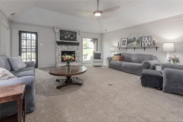 8911 WALNUT RIDGE LOOP, Memphis, TN 38018