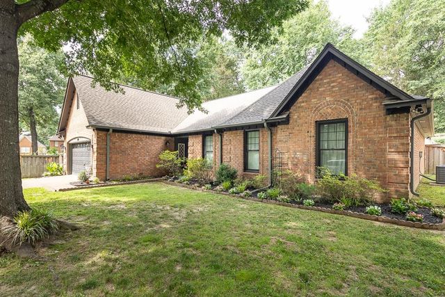 8911 WALNUT RIDGE LOOP, Memphis, TN 38018