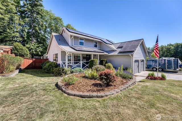 1018 NE Knights Court, Bremerton, WA 98311