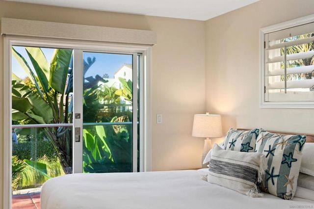253 Gravilla Street, La Jolla, CA 92037