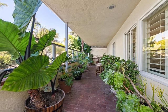 253 Gravilla Street, La Jolla, CA 92037