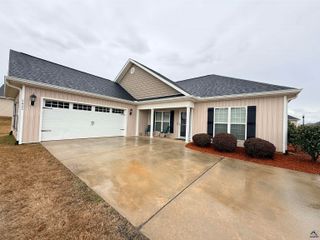 2402 Quail Ridge Lane, Perry, GA 31069