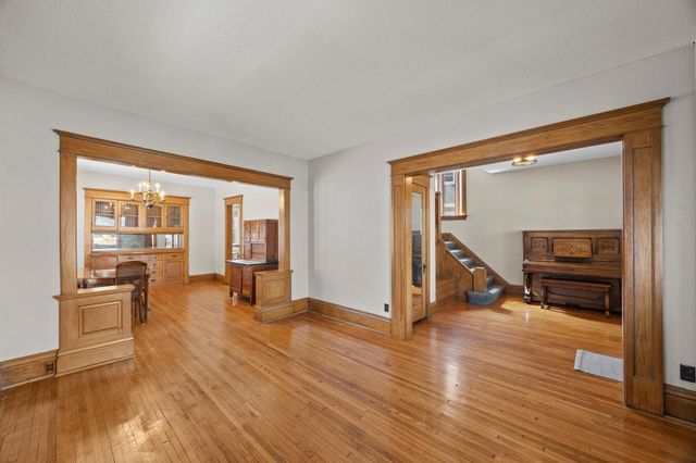 1804 Iglehart Avenue, Saint Paul, MN 55104