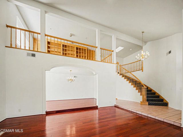 1221 Gentilly Place, Oak Park, CA 91377