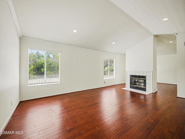 1221 Gentilly Place, Oak Park, CA 91377