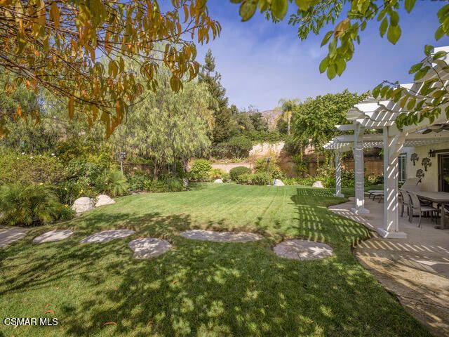 1221 Gentilly Place, Oak Park, CA 91377