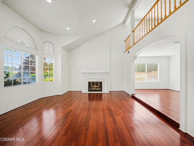 1221 Gentilly Place, Oak Park, CA 91377