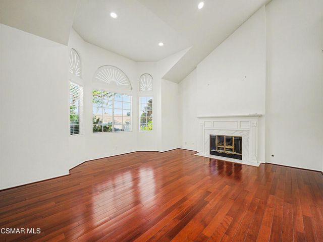 1221 Gentilly Place, Oak Park, CA 91377
