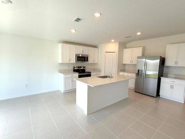 38396 PINDOS DRIVE, Dade City, FL 33525