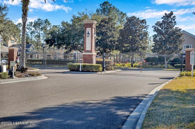 4189 STUDIO PARK Avenue, Jacksonville, FL 32216