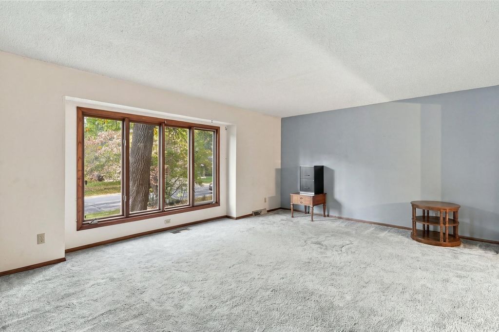 313 Brandywine Drive, Burnsville, MN 55337 — photo 5