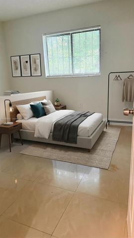 28319 SW 141st Pl, Homestead, FL 33033