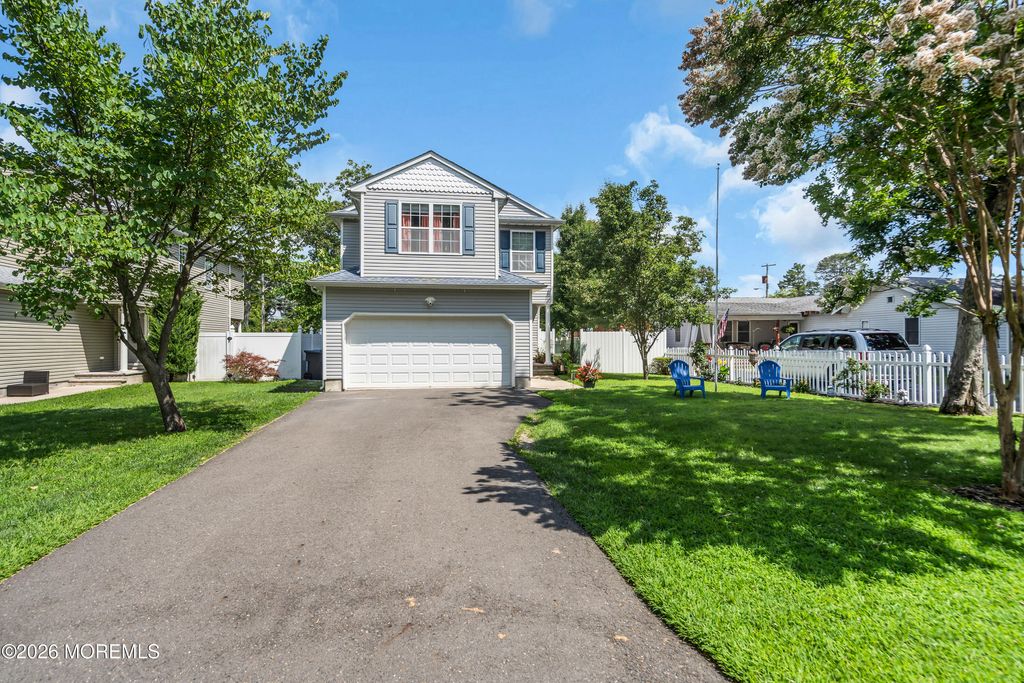 315 Morris Boulevard, Toms River, NJ 08753