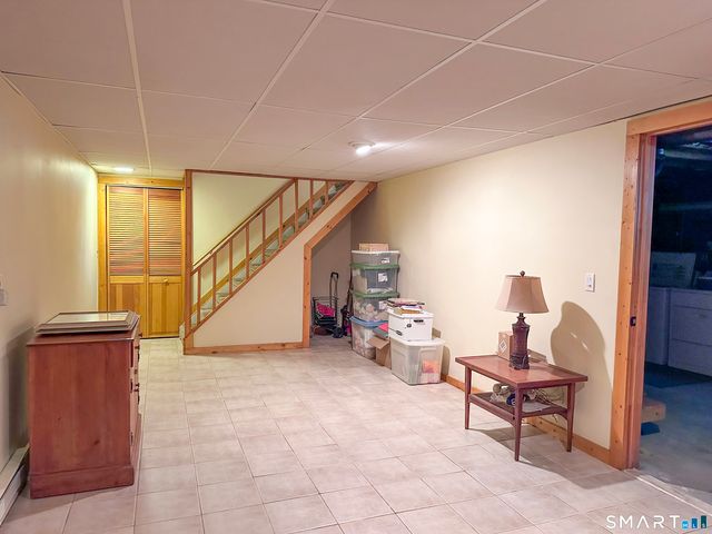 50 Carriage Dr Extension, Clinton, CT 06413