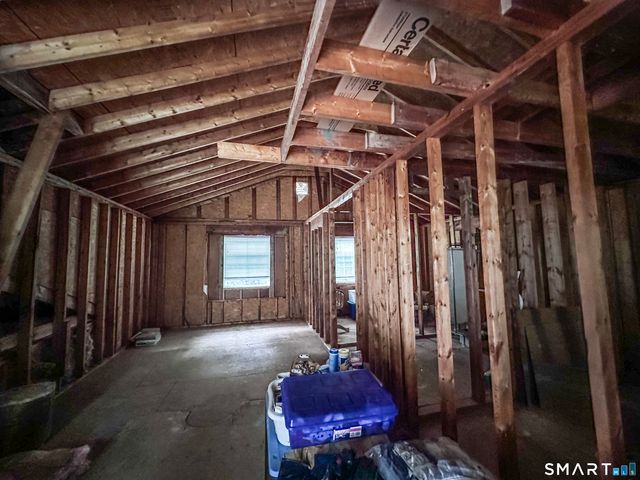 50 Carriage Dr Extension, Clinton, CT 06413