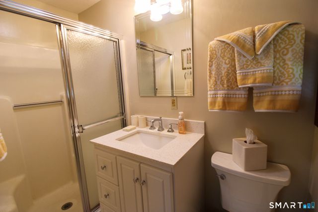 50 Carriage Dr Extension, Clinton, CT 06413