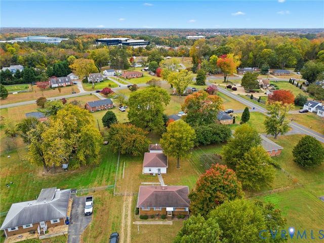 9093 Rutland Rd, Hanover, VA 23116