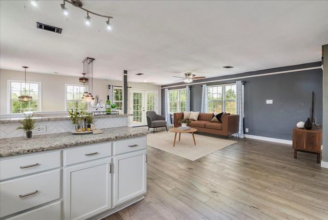 8204 Williamson Creek DR, Austin, TX 78736