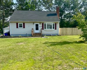 309 South Elm Street, Windsor Locks, CT 06096