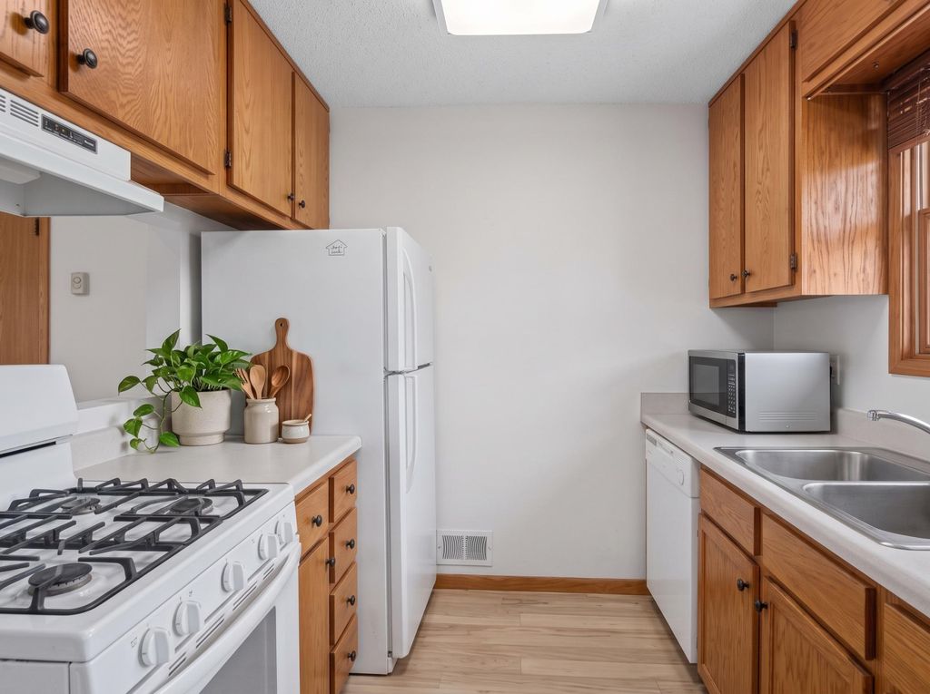820 9th Street, Farmington, MN 55024 — photo 5