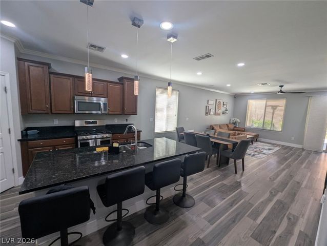 11009 Prairie Grove Road, Las Vegas, NV 89179