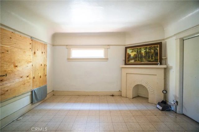 1619 S St Andrews Place, Los Angeles, CA 90019