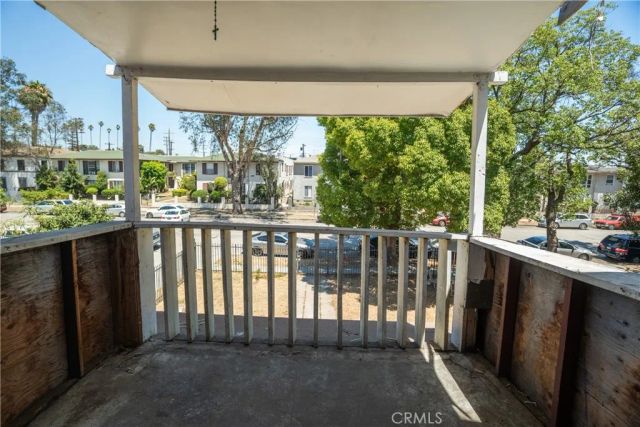 1619 S St Andrews Place, Los Angeles, CA 90019