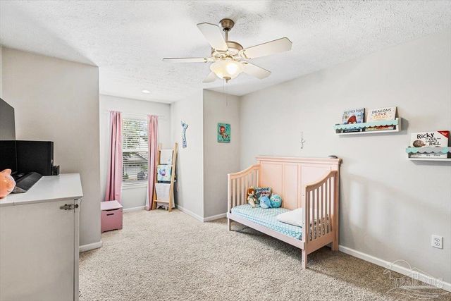 1391 Tiger Lake Dr, Gulf Breeze, FL 32563