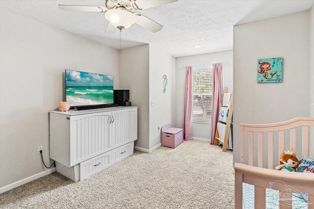 1391 Tiger Lake Dr, Gulf Breeze, FL 32563