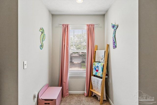 1391 Tiger Lake Dr, Gulf Breeze, FL 32563